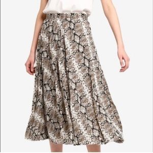 BANANA REPUBLIC | Pleated Snakeskin Midi Skirt with Zipper Closure